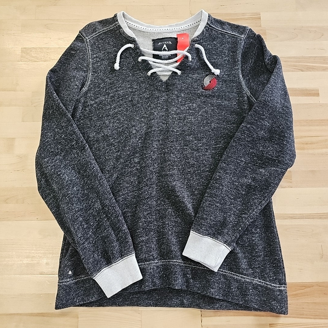 Antigua Size M Gray Preloved Sweater