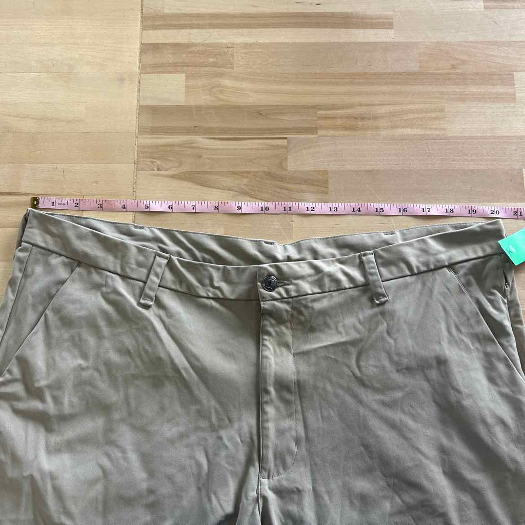 Swisstech Men's Size 40 Tan MENS Shorts