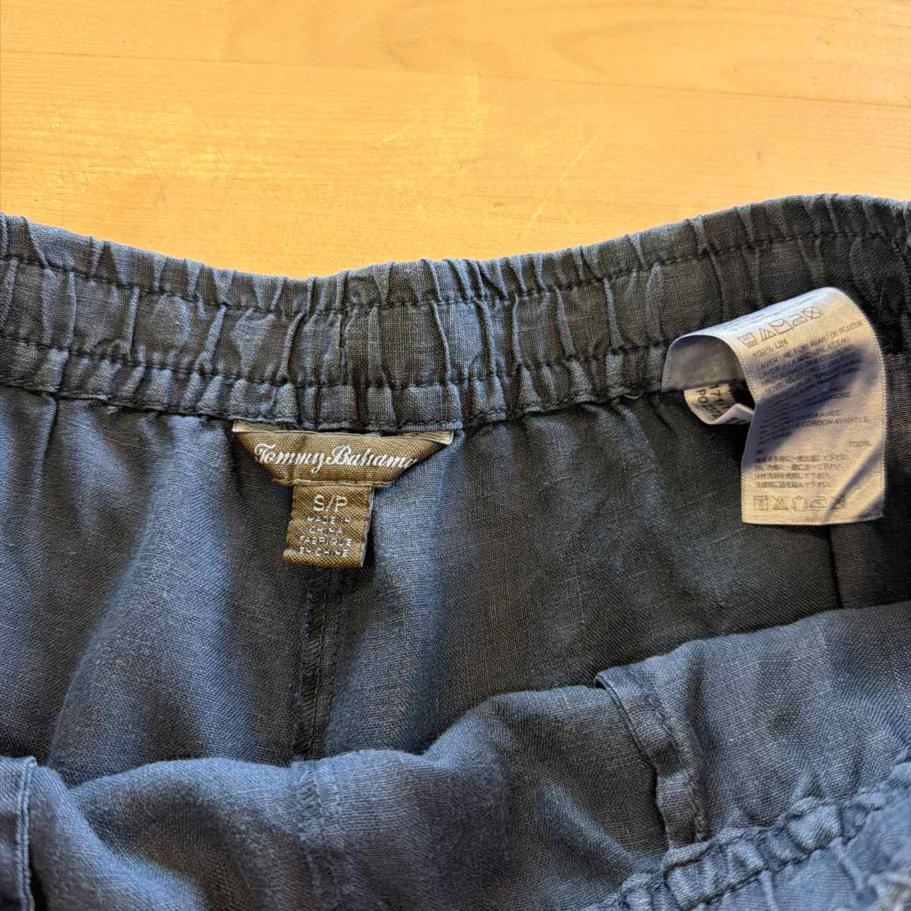 Tommy Bahama Women Size S Navy Linen Preloved Shorts