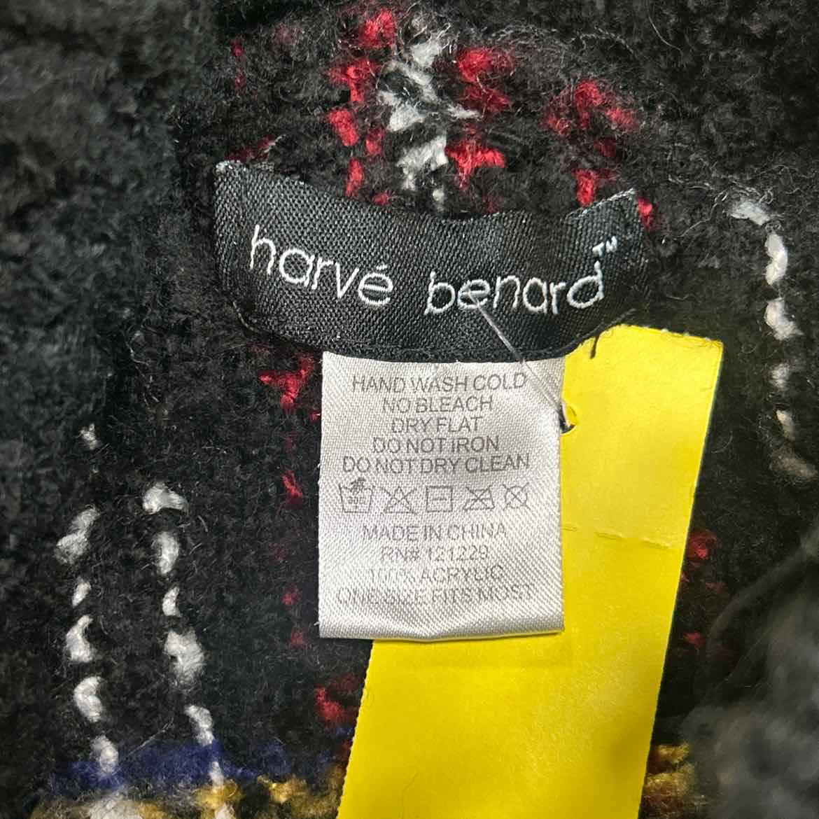 Harve Benard Size OS Black Knit Preloved Sweater