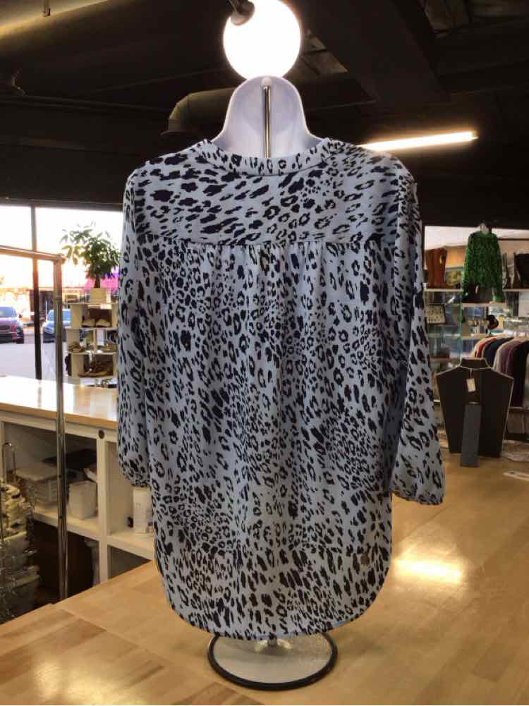 Jones New York Size PS Blue Preloved Blouse LS