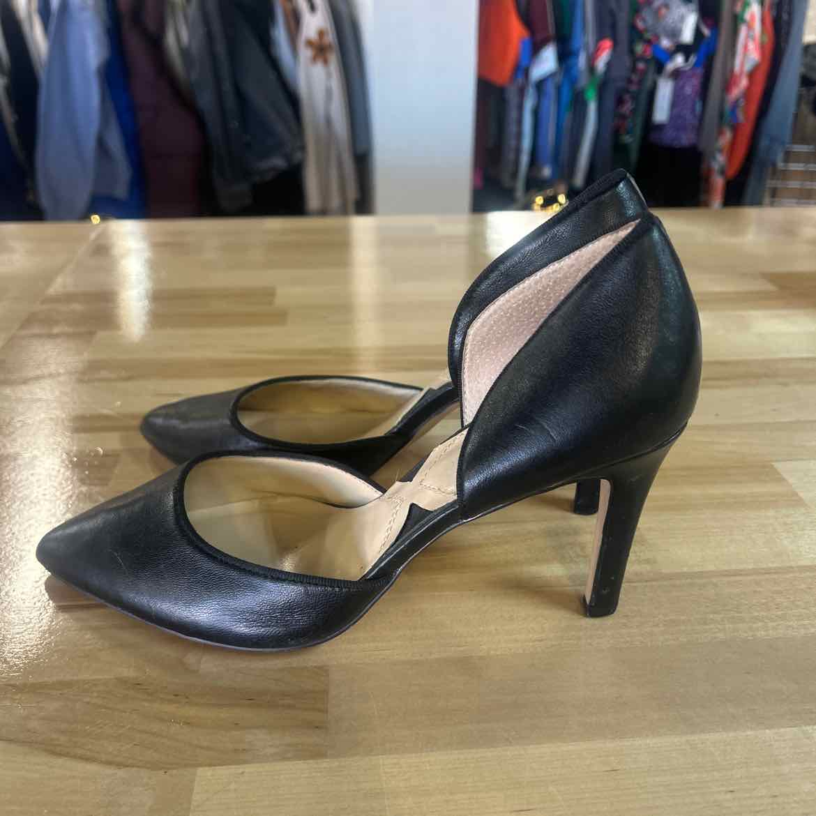 Adrienne Vittadini Size 8 Black Leather Preloved Heels