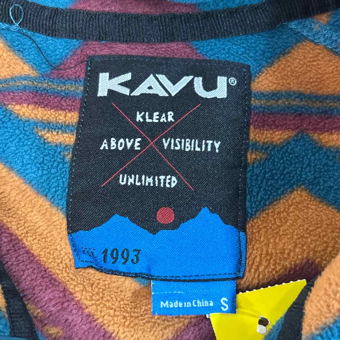 Kavu Size S Multi-Color Preloved Pullover