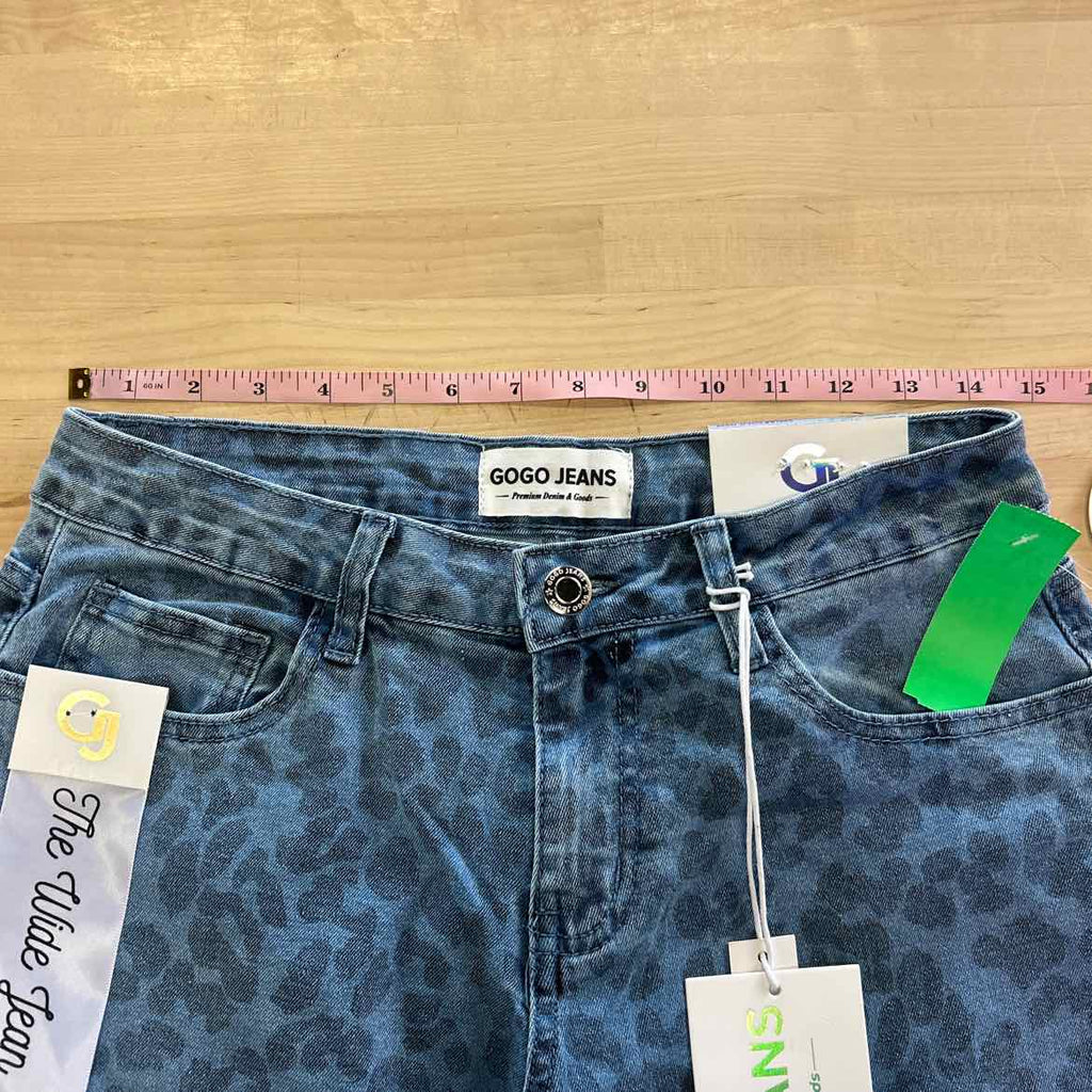 Juniors' Tonal Leopard-Print Wide-Leg Jeans - Medium Wash - 5