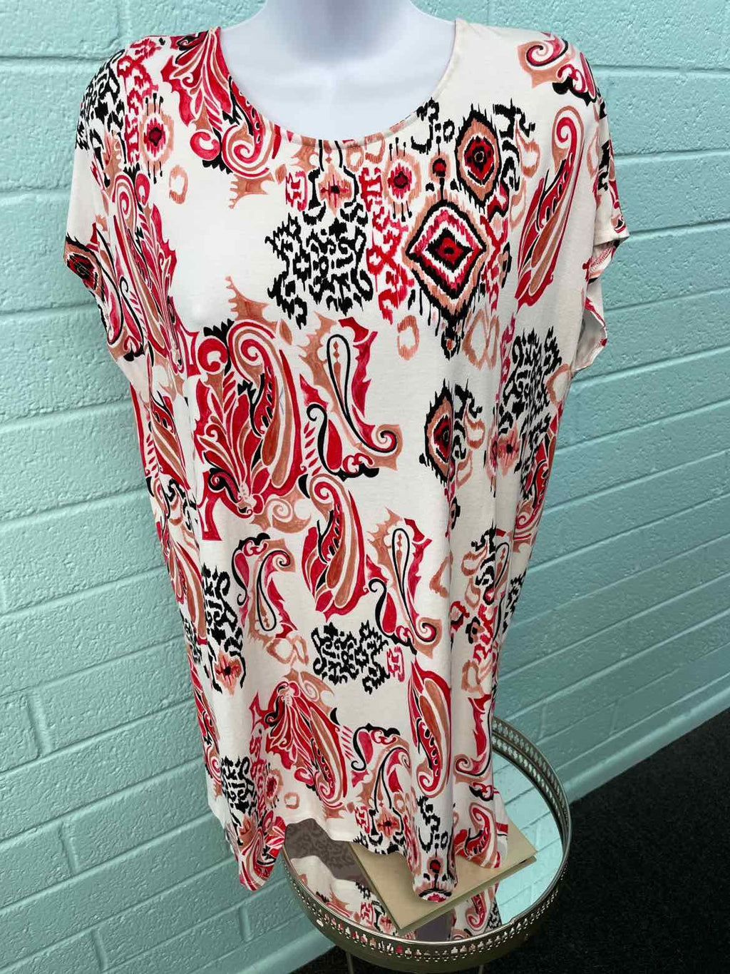 Chico's Size 1 Red & white Tunic