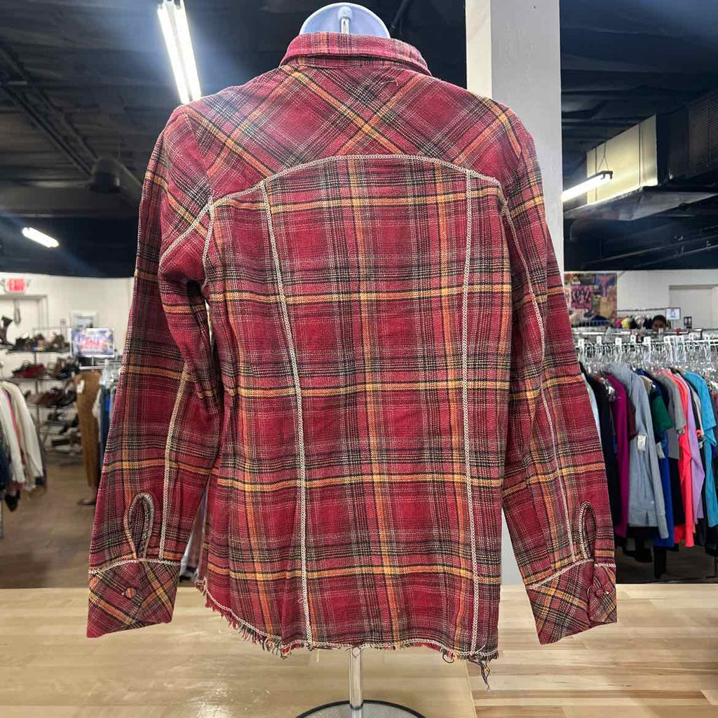 Legendary Whitetails Size M Red Preloved Flannel
