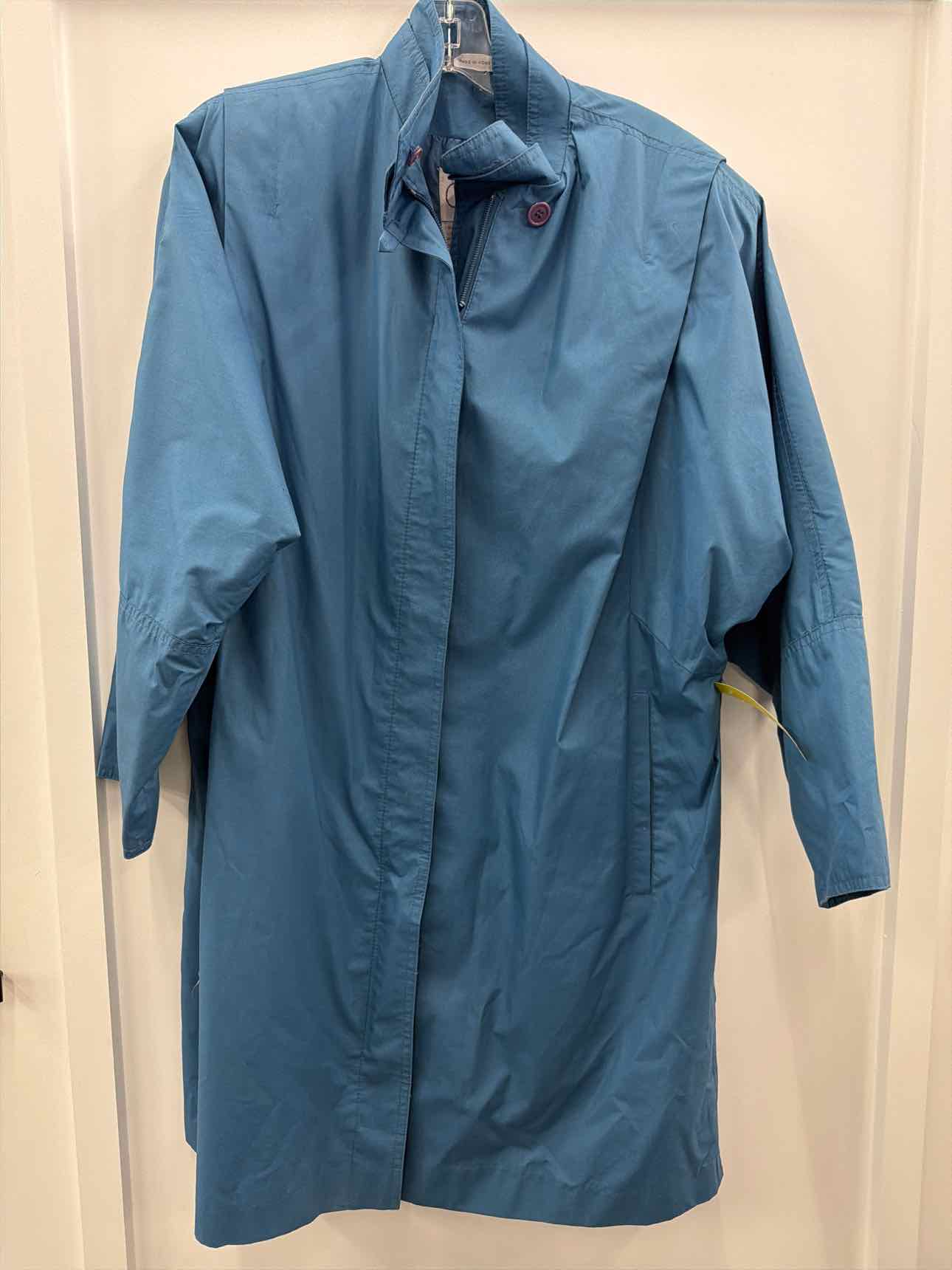 Junior Exchange Size M Blue Raincoat