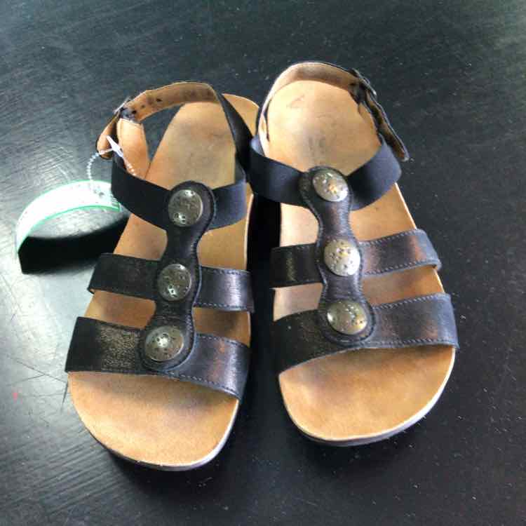 SAS Size 6.5 Black Sandals