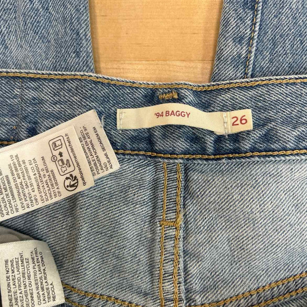 Levi's Size 26 Blue Denim Preloved Jeans
