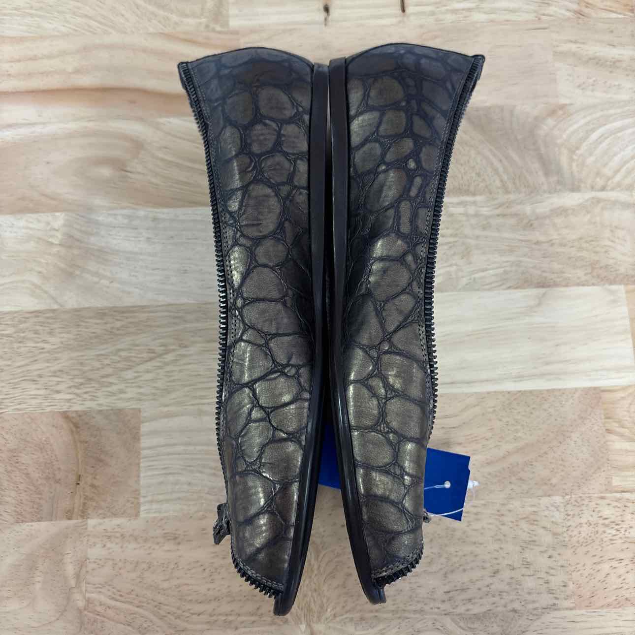 Donald J Pliner Size 8.5 Green Leather Preloved Flats