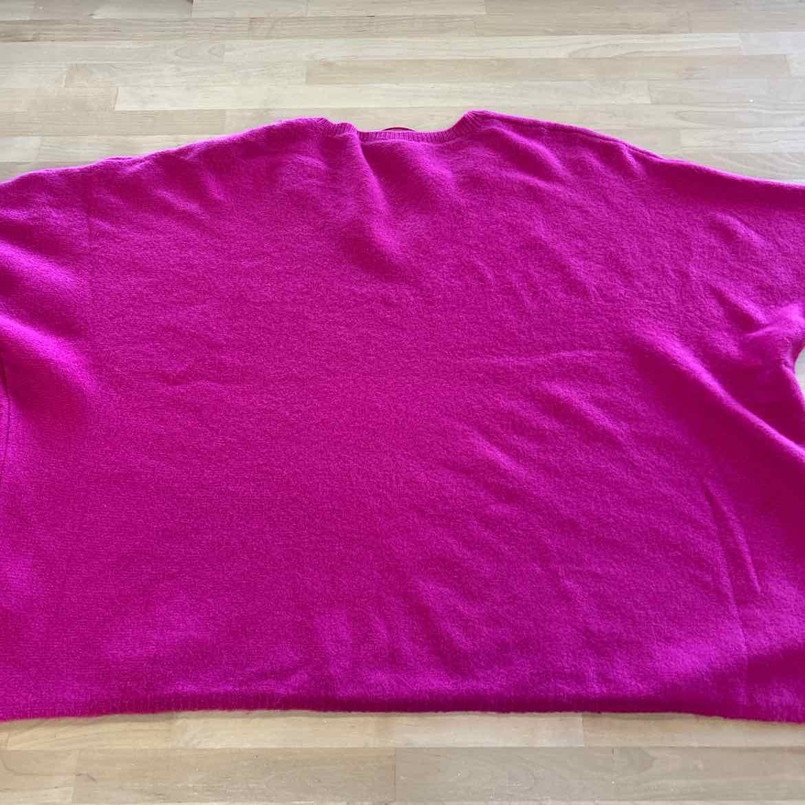 Vince Camuto Size XL Pink New Sweater