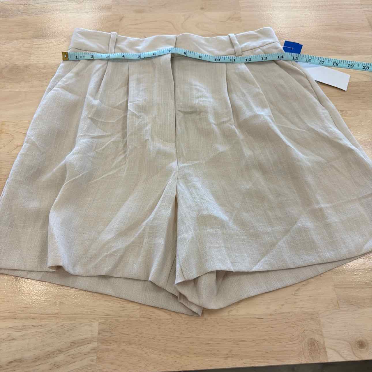 BCX Women Size 7 Tan New Shorts