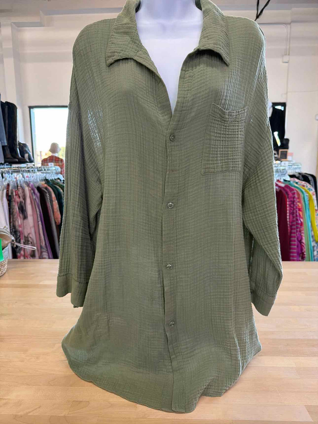 Kona Sol Size XL Green Button Down Shirt