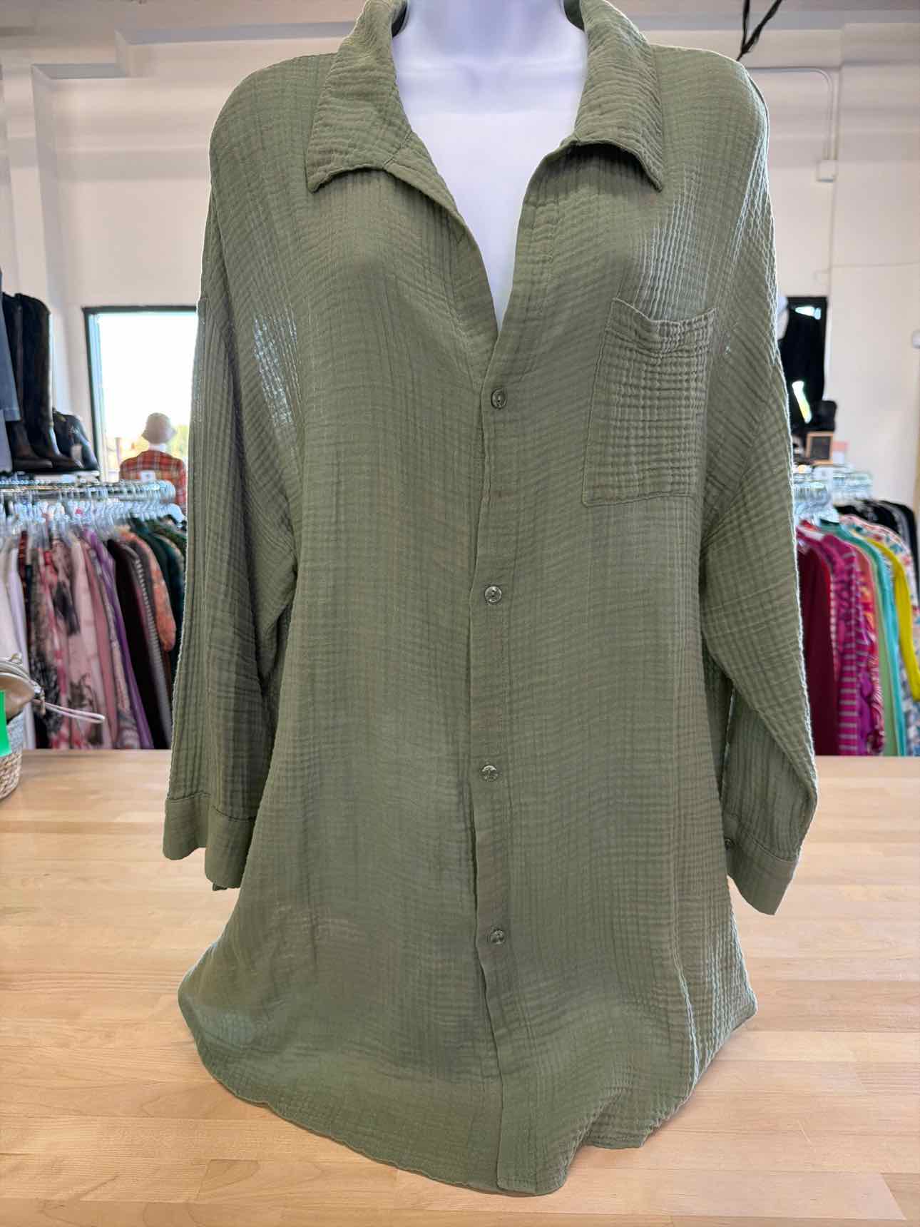 Kona Sol Size XL Green Button Down Shirt