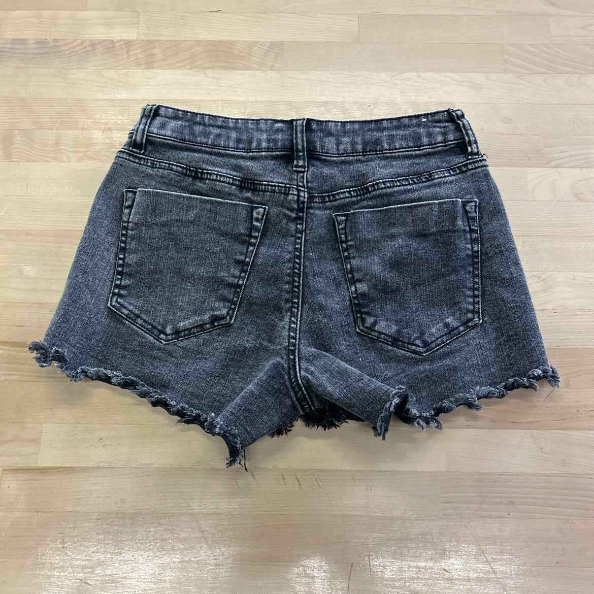 Ban.jara Women Size 5 Gray Denim Preloved Shorts