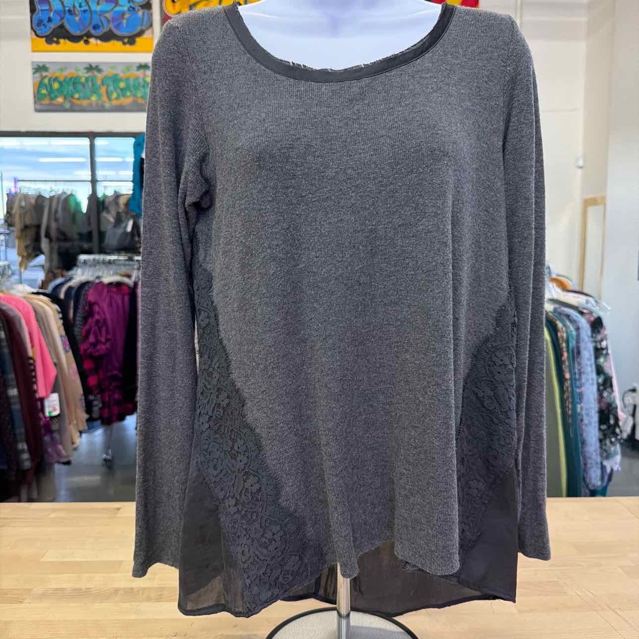 Bordeaux Size S Gray Preloved Long Sleeve