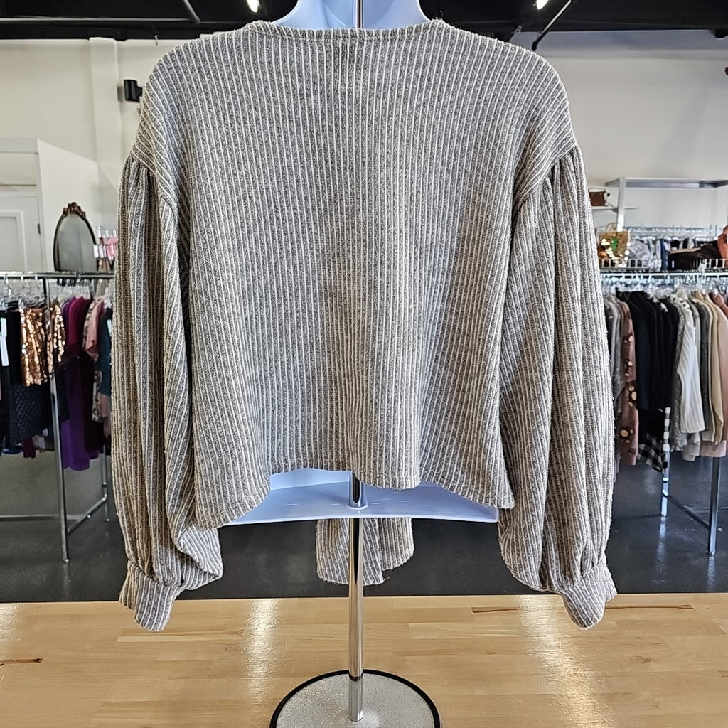 Daytrip Size XS Tan Long Sleeve