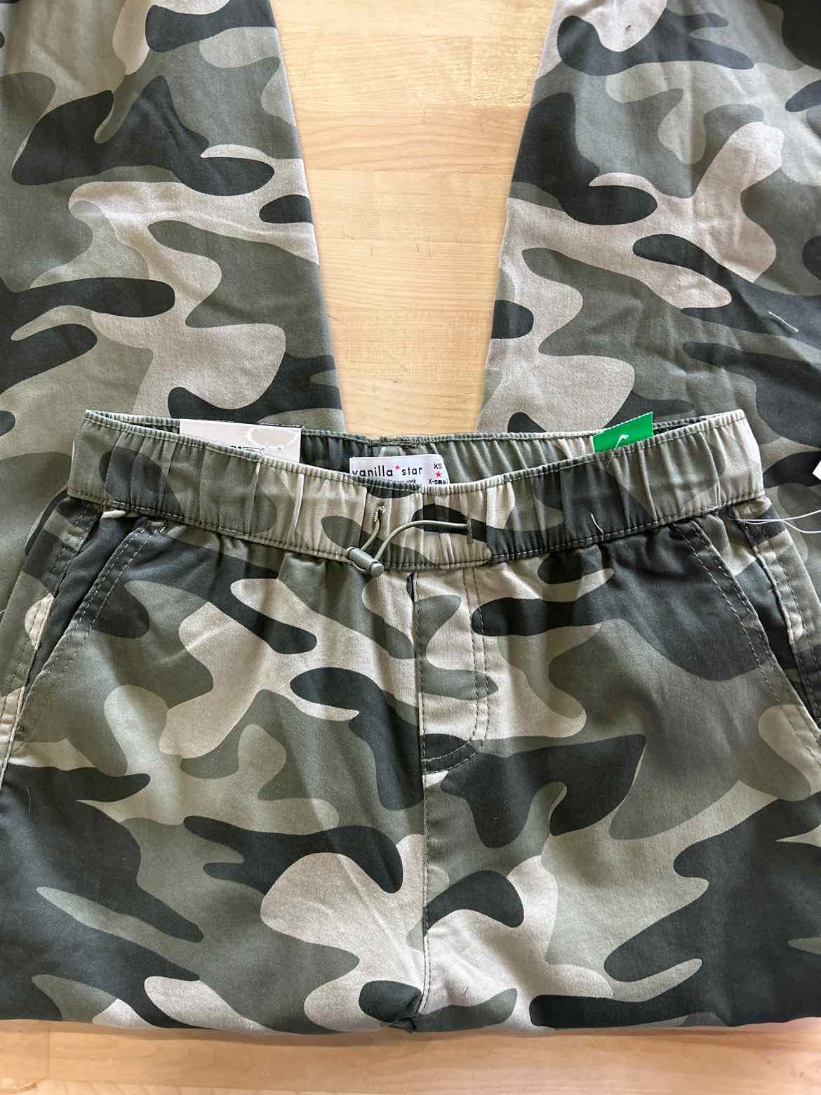 Vanilla Star Juniors' Camouflage Cargo Jogger Pants - Camo