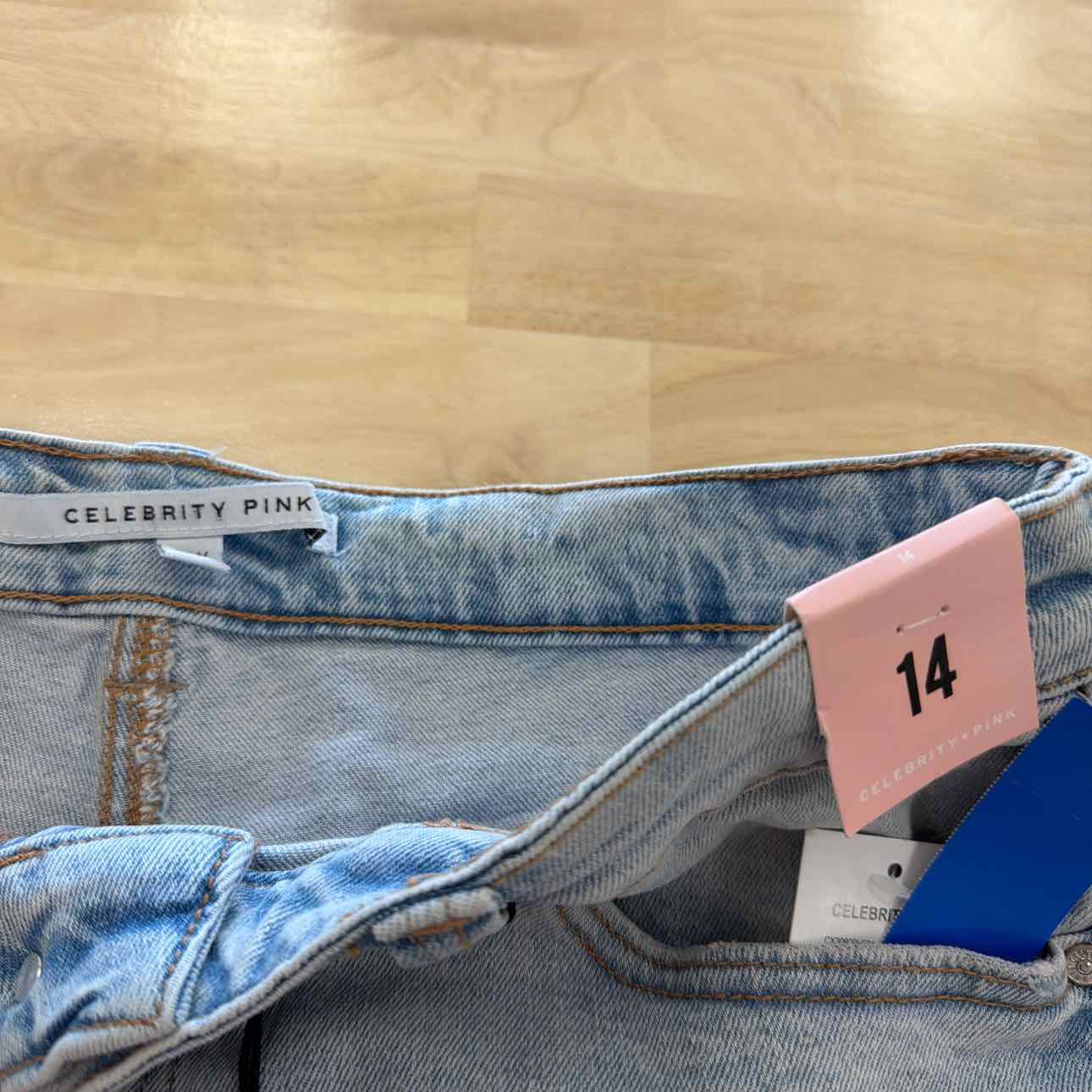 Celebrity pink Women Size 14 Blue New Shorts