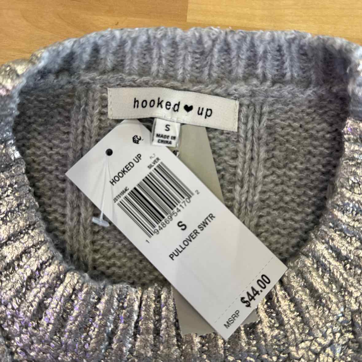 Hooked up by Iot Juniors' Shine Cable-Knit Crewneck Sweater