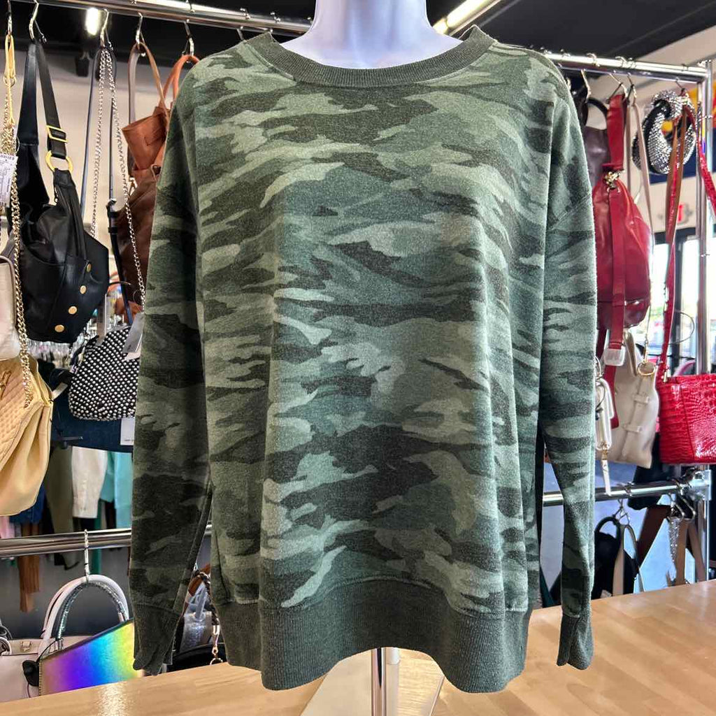 Splendid Size M Camo Sweater