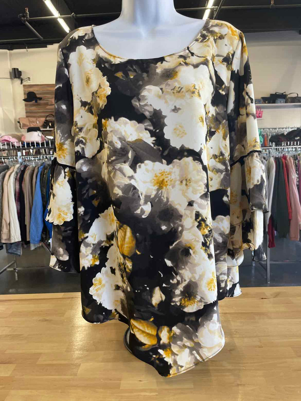 Alfani Size M Black/Yellow Blouse
