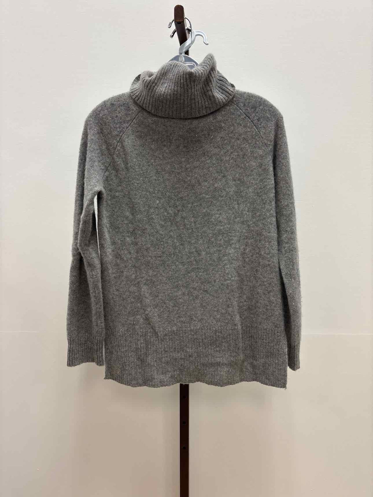 41 Hawthorn Size M Gray Cashmere Preloved Turtleneck  Sweater
