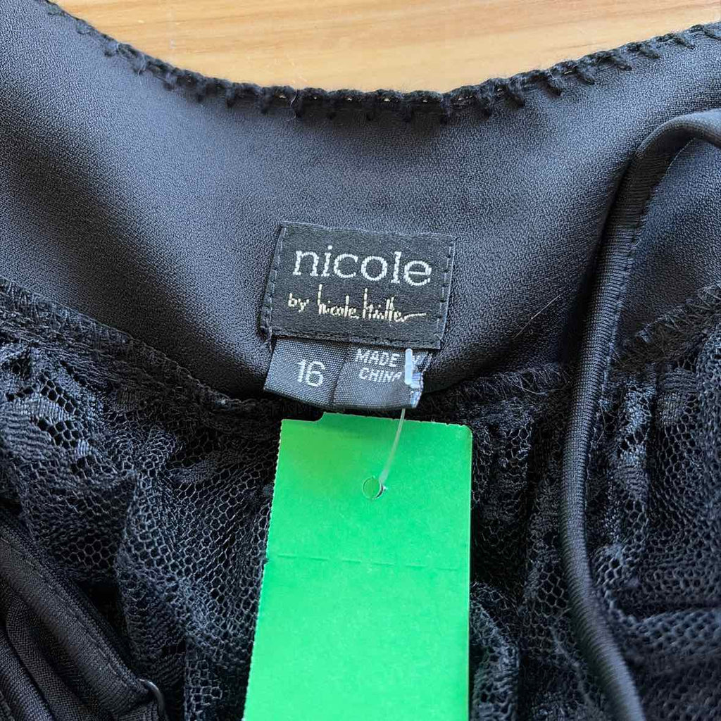 Nicole Hiler Size 16 Black Preloved Blouse SS