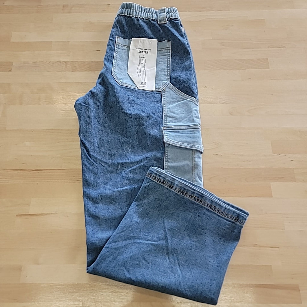 Almost Famous Size L Utility Color-Block Skater Jeans
