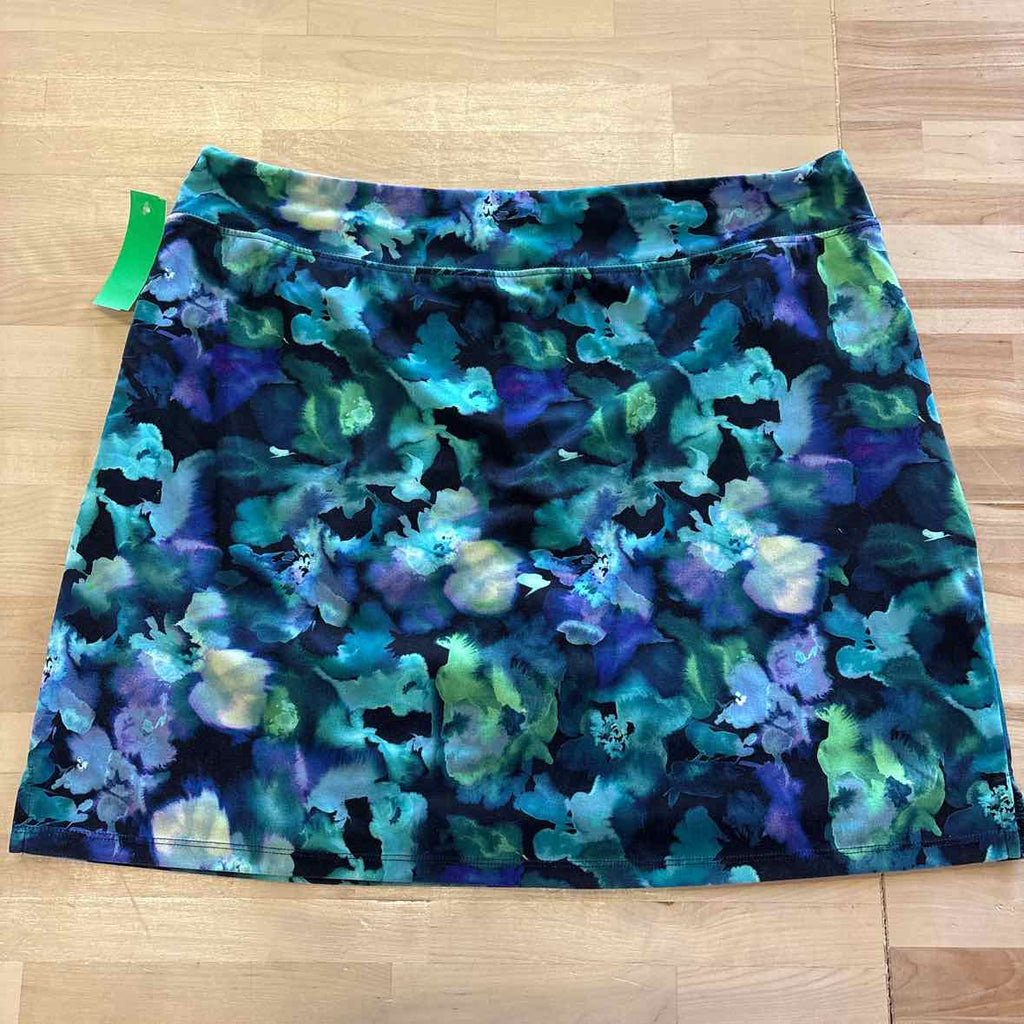 Ryandre Women Size XL green/purple Preloved Skorts