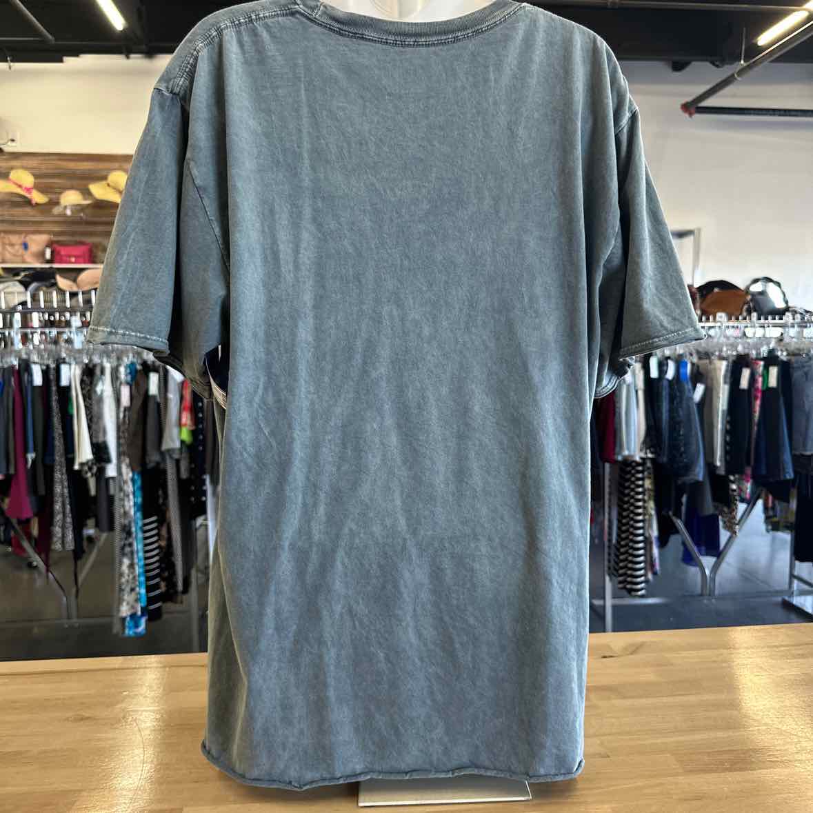Lotus Fashion Size L Gray T-shirt