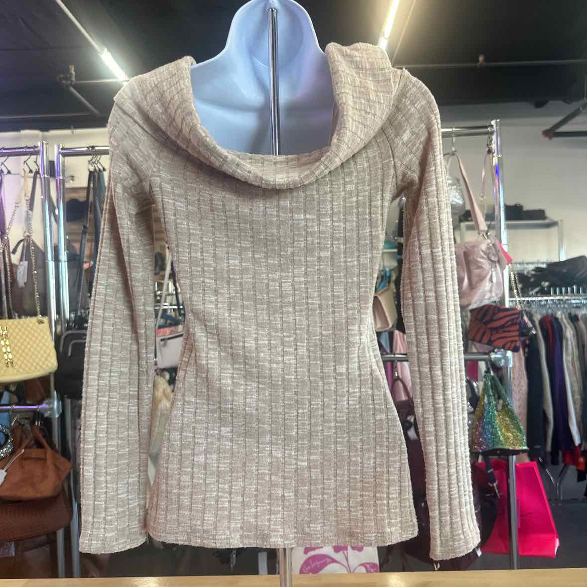 Guess Size XS Tan Sweater