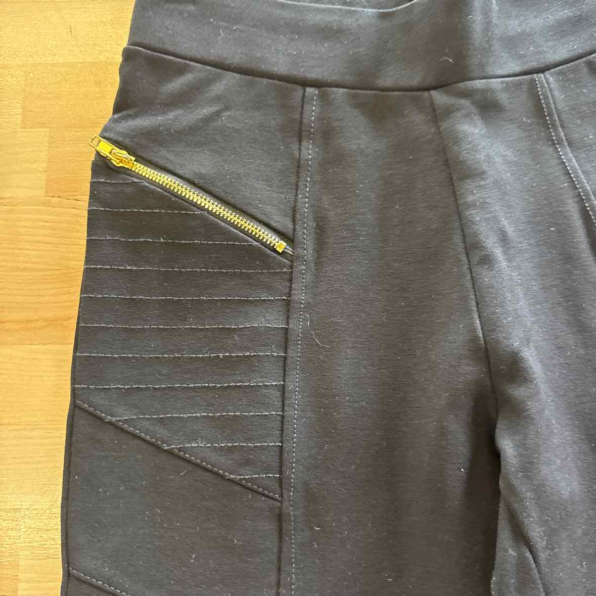 Shinestar Size S Black Pants