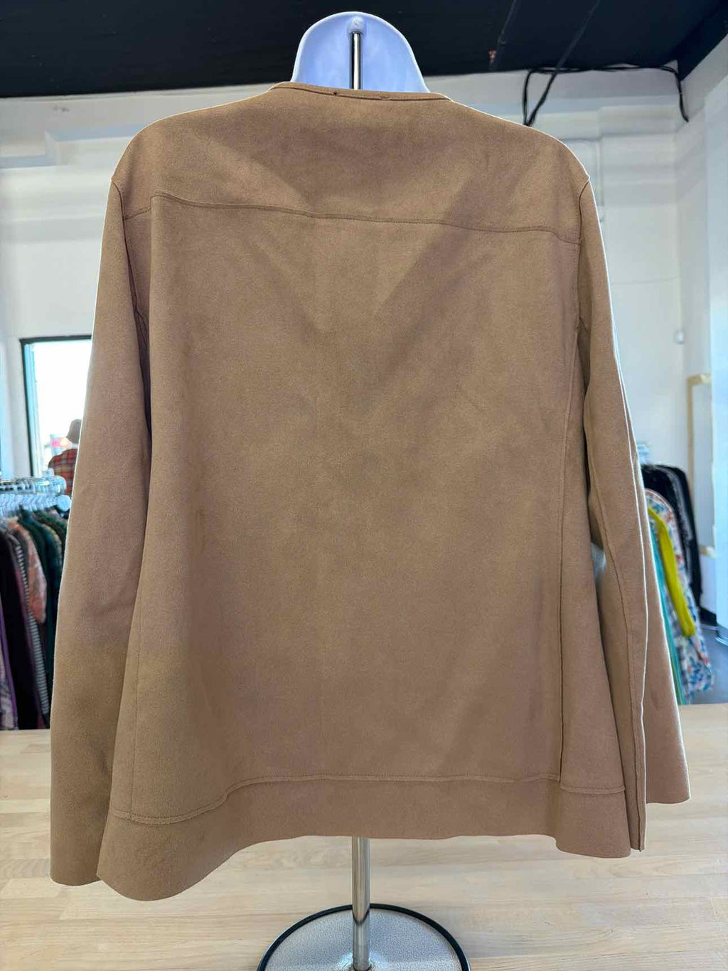 Tahari Size L Tan Long Sleeve