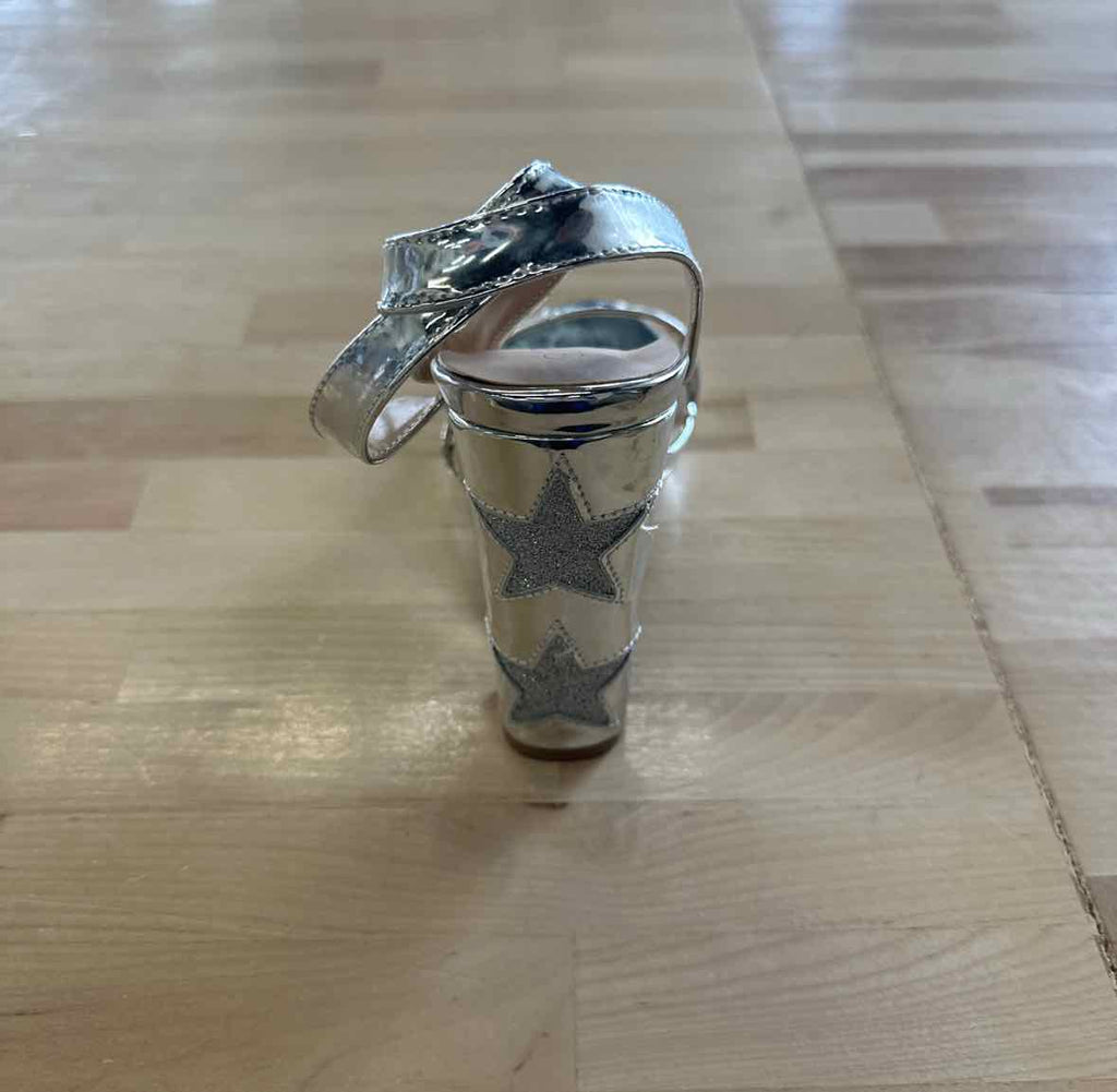 Forever Shoe Size 7.5 Silver Heels