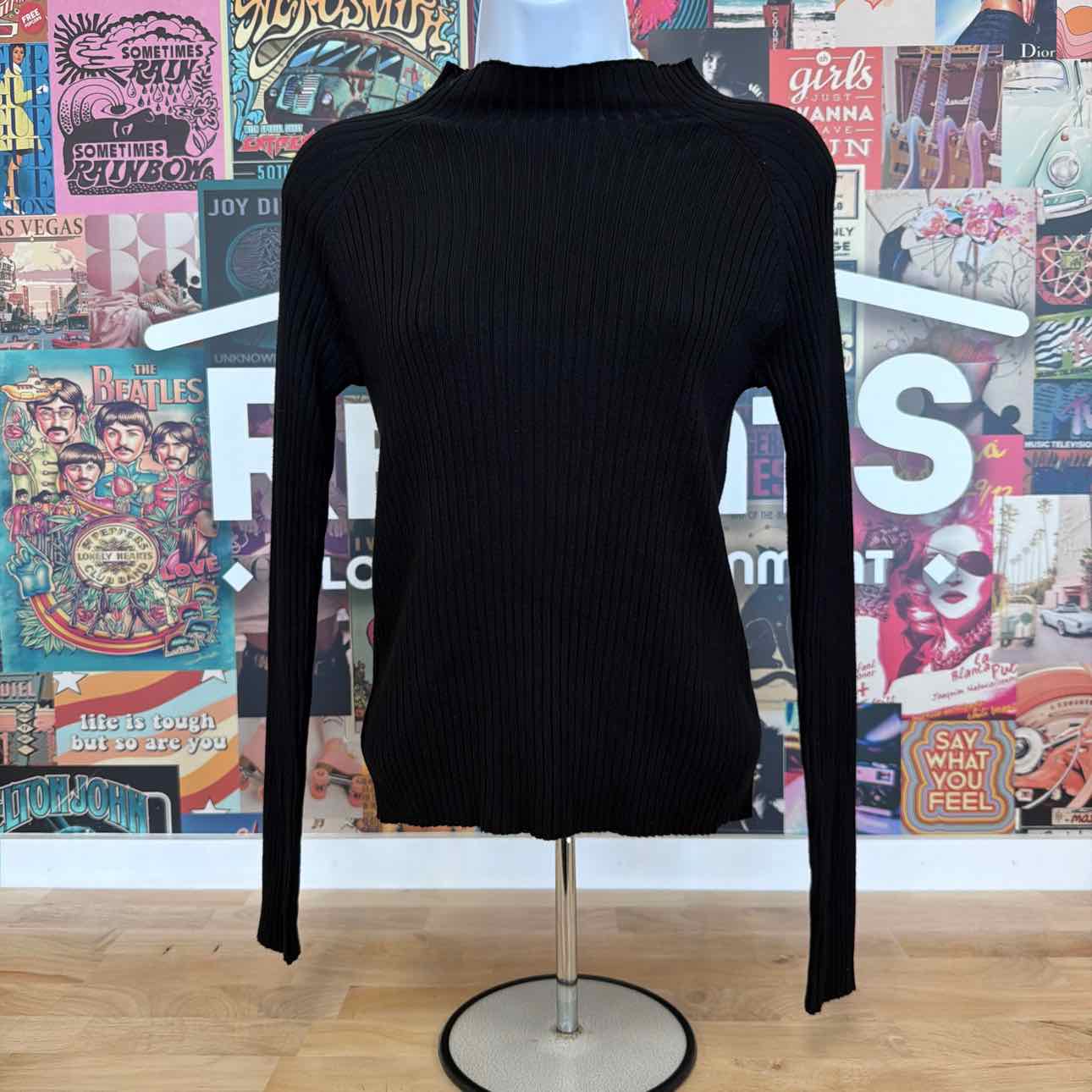 hooked up Size S Mock-Neck Rib-Knit Sweater