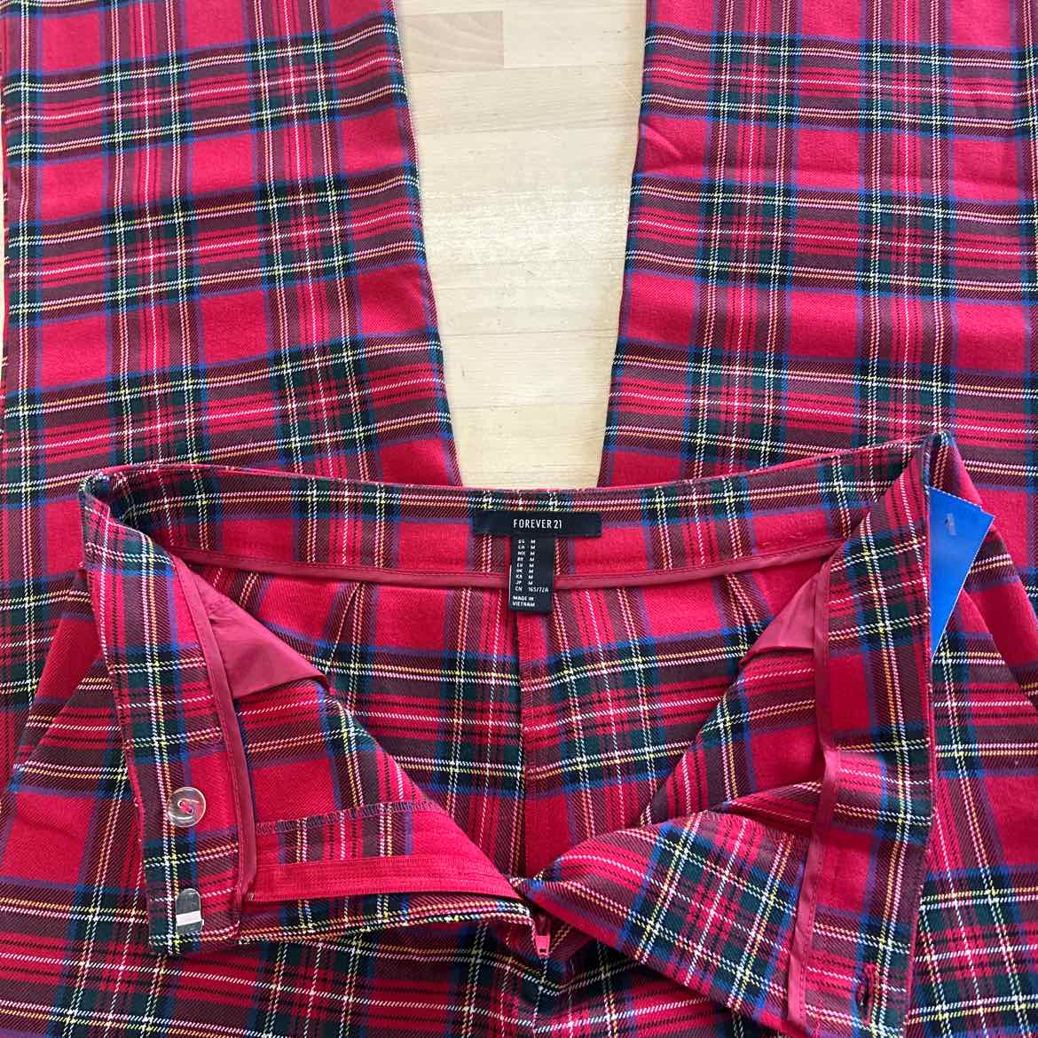 Forever 21 Size M Red Preloved Pants