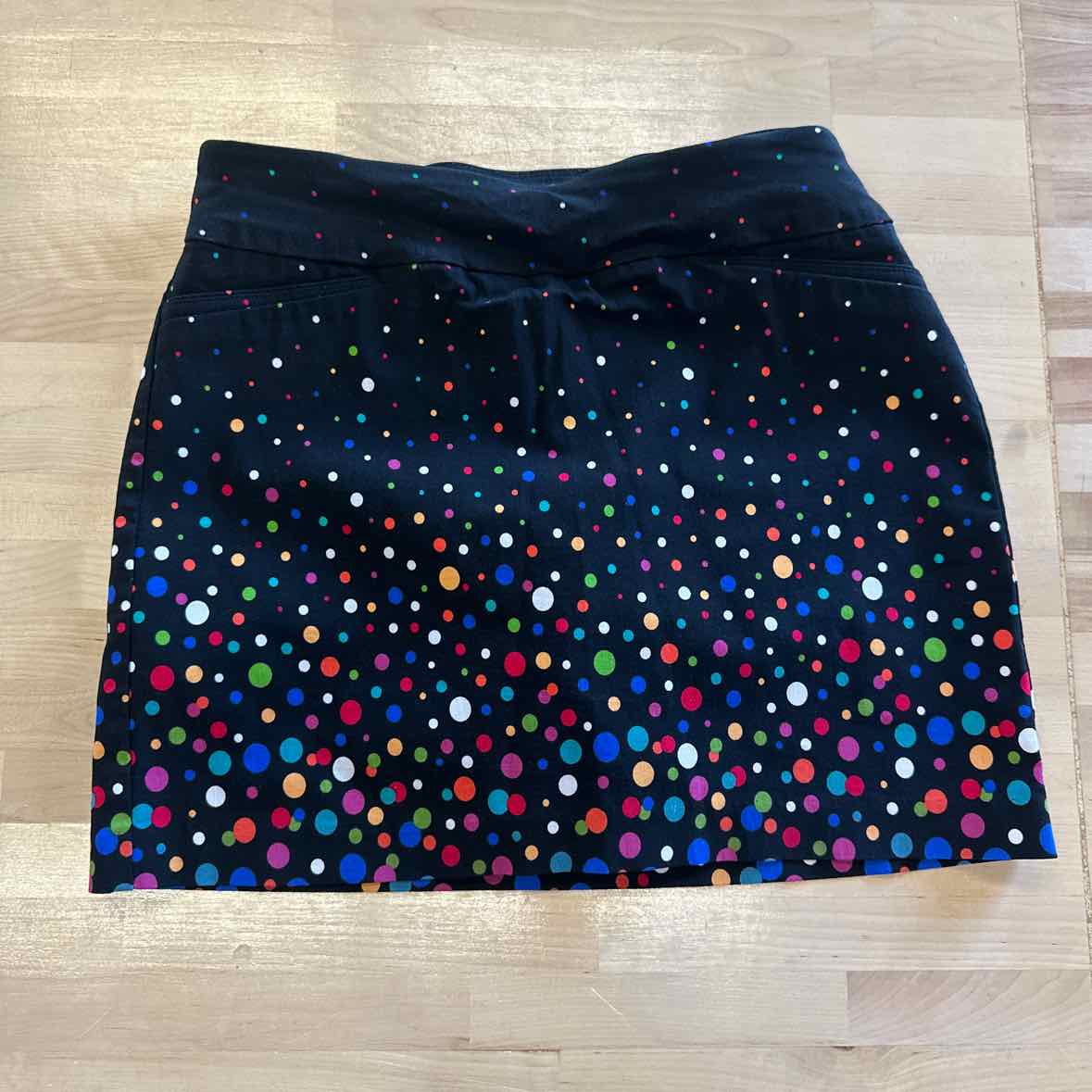 Attyre Size 8 Black Skorts