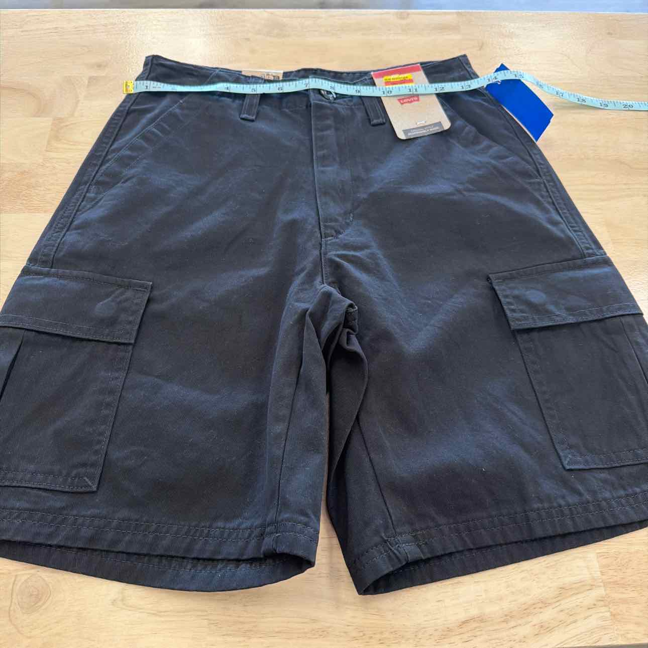 Levi's Women Size 24 Black New Shorts