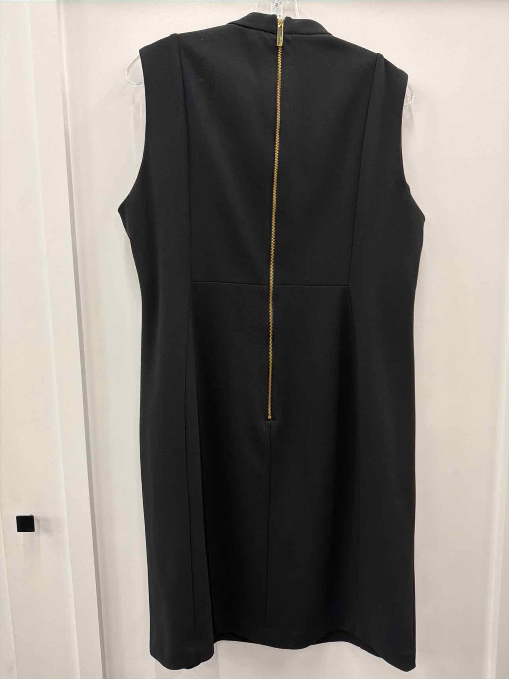 Calvin Klein Size 16 Black Used Dress