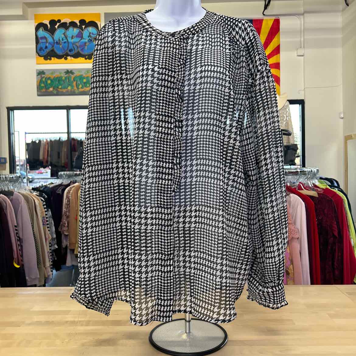 Lane Bryant Size 22 Black/White Preloved Button Down Shirt