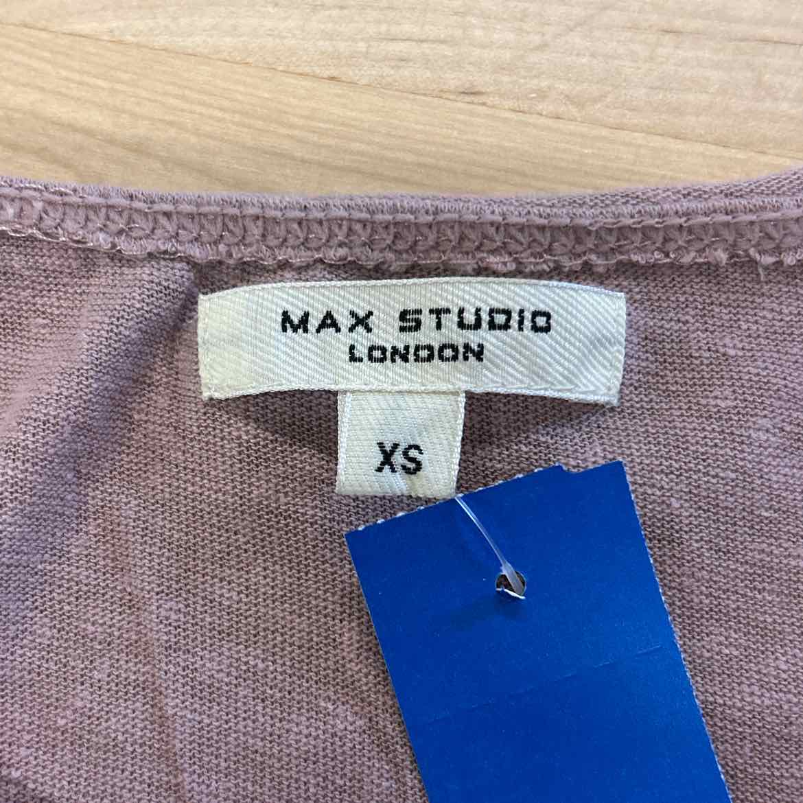 Max Studio Size XS Pink Preloved T-Shirt SS