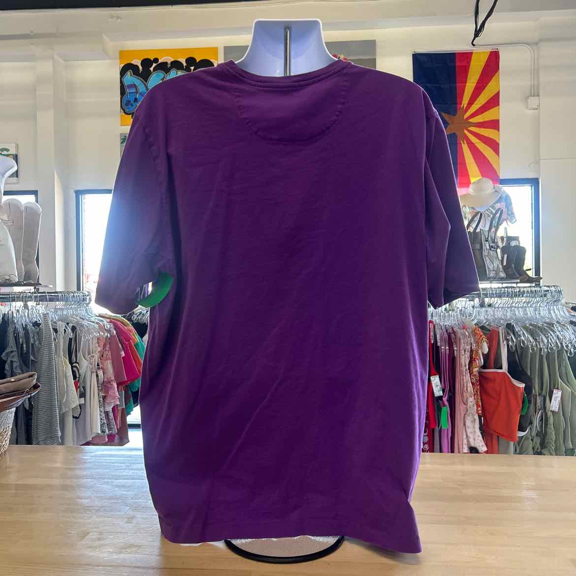 Tommy Bahama Size XXL Purple Preloved MENS T-shirt
