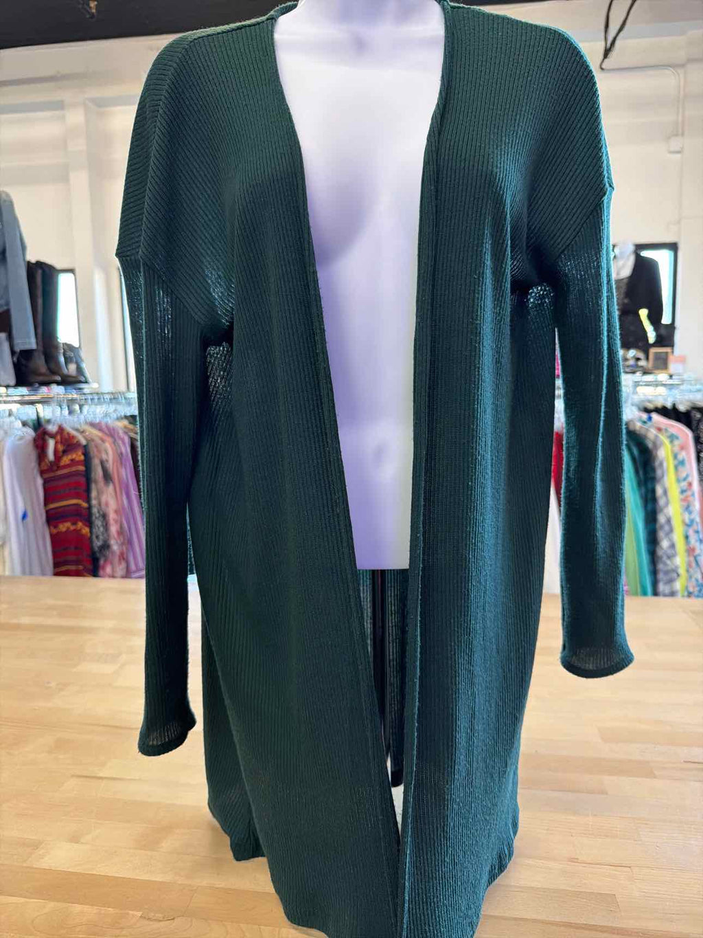 Divided Size M Green Cardigan