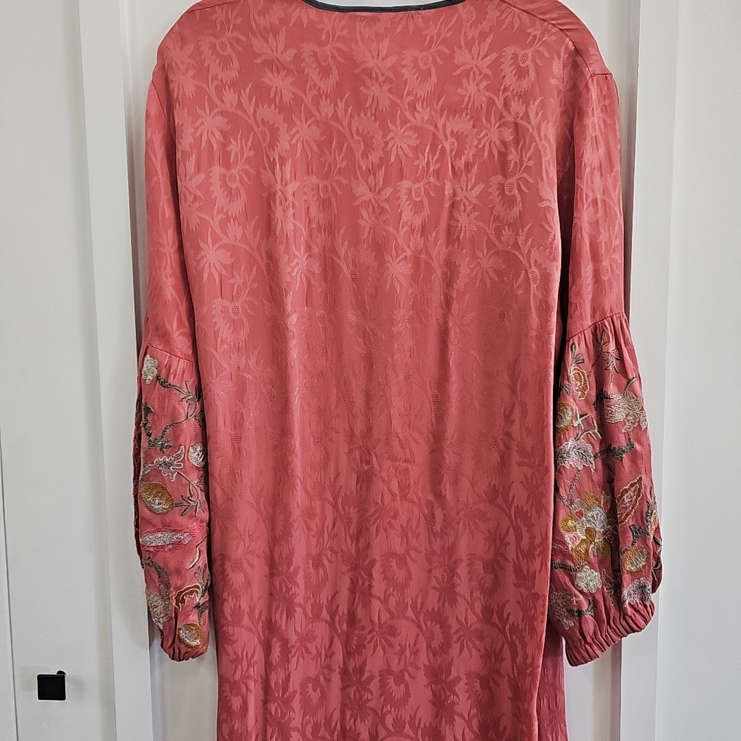 TRF Size XS Pink Preloved Duster
