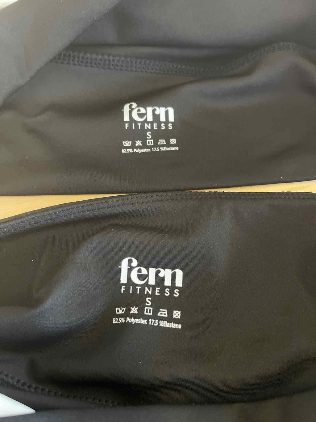 Fern Fitness Size S Black/White Preloved Athletic Set