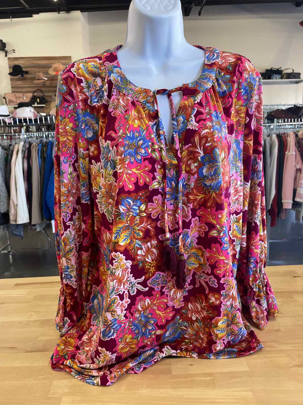 JM Collection Size L Red Blouse