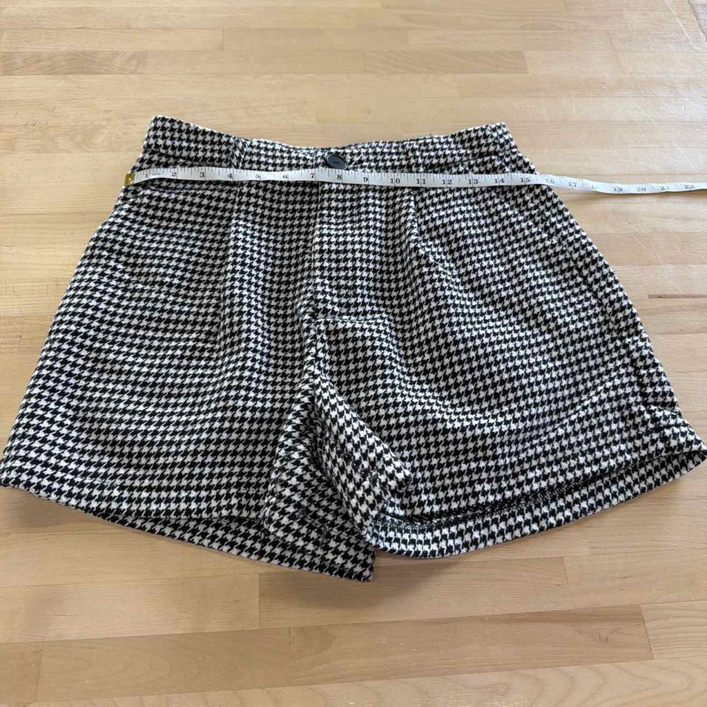 Hyfve Women Size M BLACK & WHITE Preloved Shorts