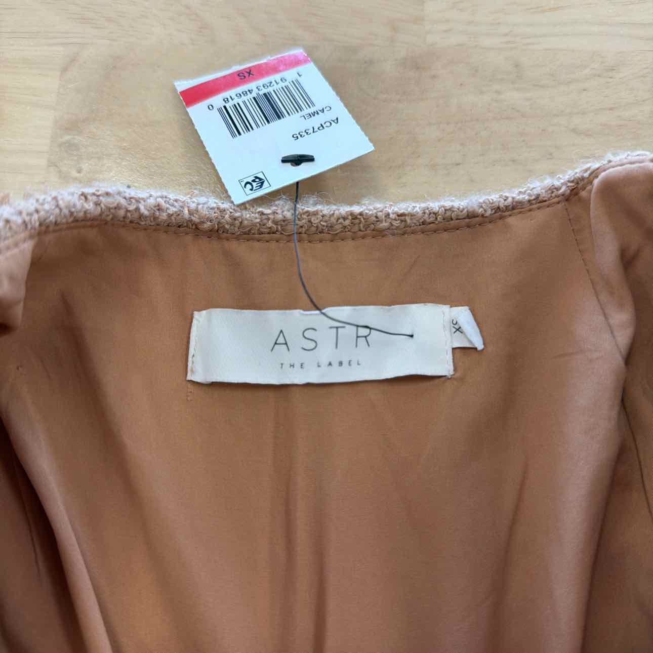 astr Size XS Tan New Skirt