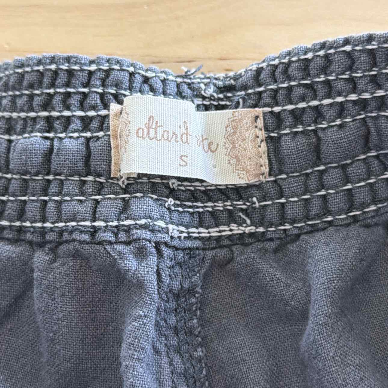 Altard State Women Size S Gray Preloved Shorts